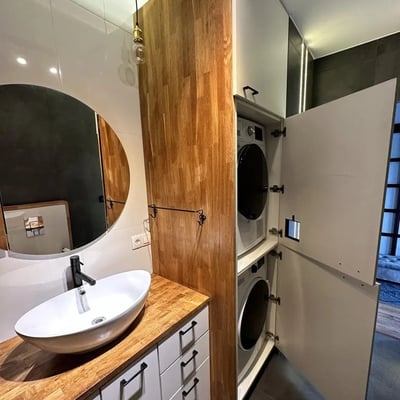 Аренда современной меблированной 2-комнатной квартиры 37 м², Гжегужки, Краков, Польша